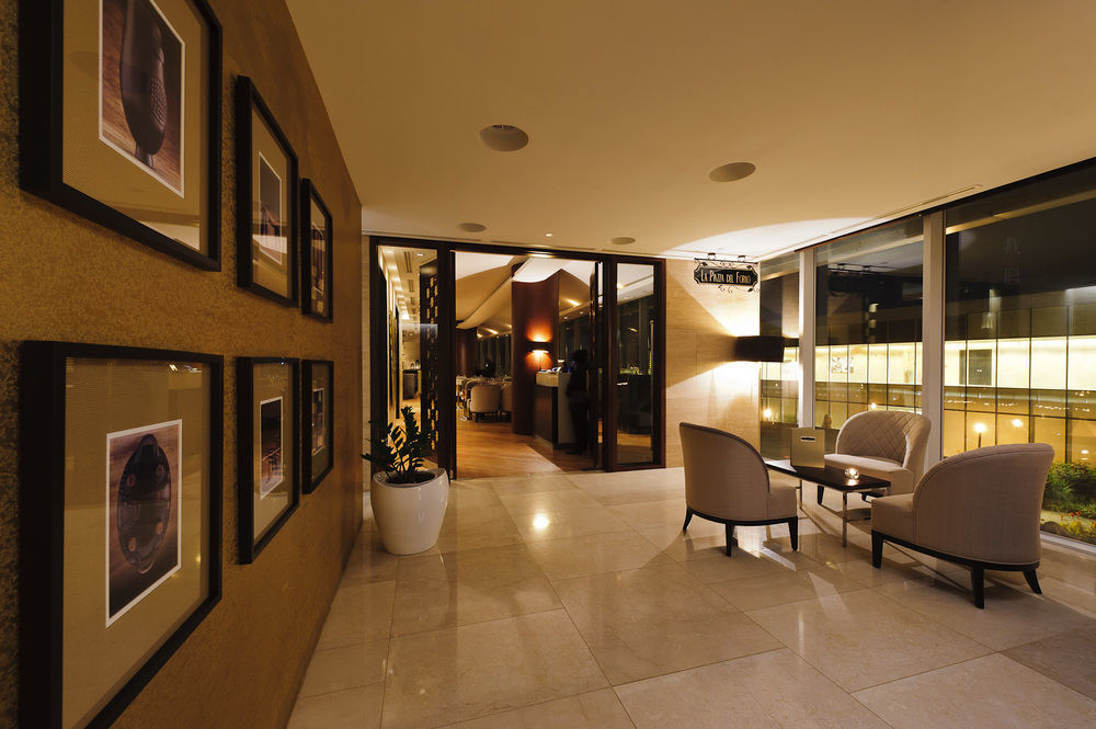 De Convencoes De Talatona Hotel Luanda Exterior photo
