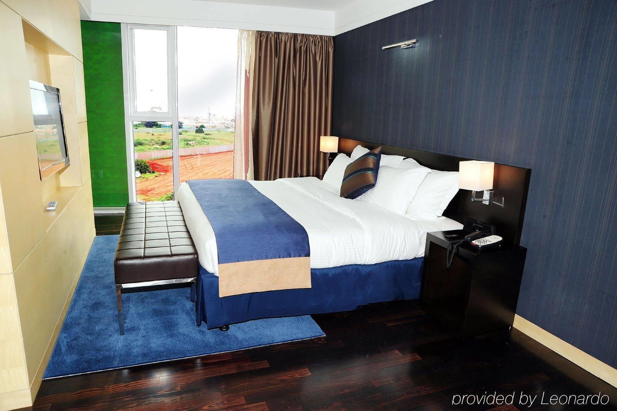 De Convencoes De Talatona Hotel Luanda Room photo