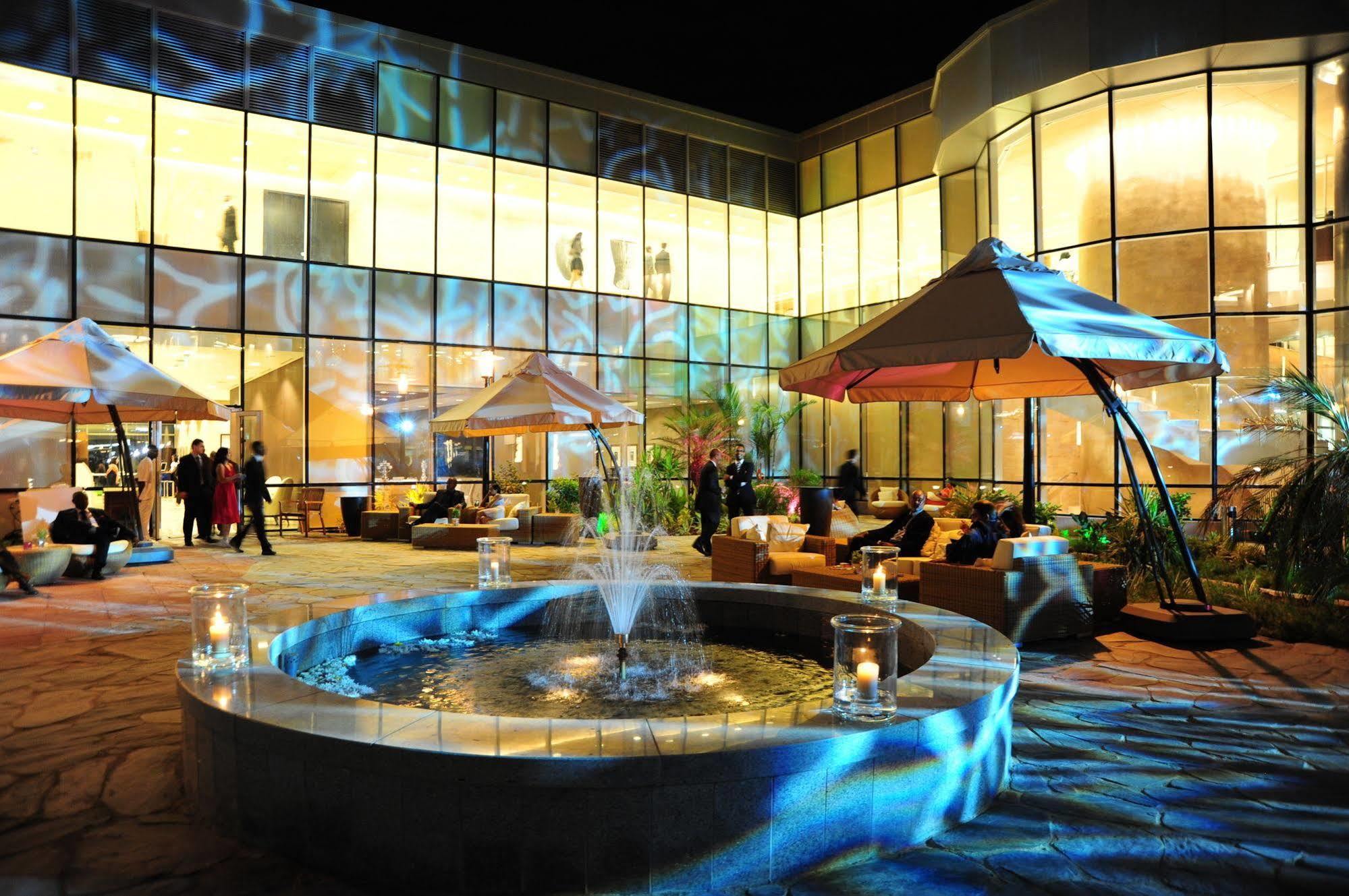 De Convencoes De Talatona Hotel Luanda Exterior photo